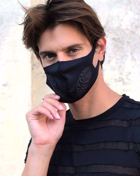 Picture of FASHION MASK LIMITED TOTAL BLACK ANTIBACTERIAL FABRIC