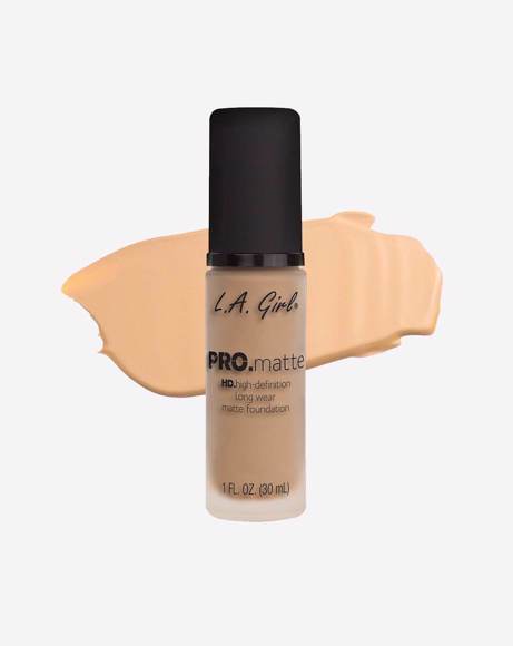 Picture of PRO MATTE FOUNDATION - BISQUE